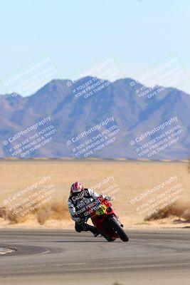 media/Jan-08-2022-SoCal Trackdays (Sat) [[1ec2777125]]/Turn 4 (1145am)/